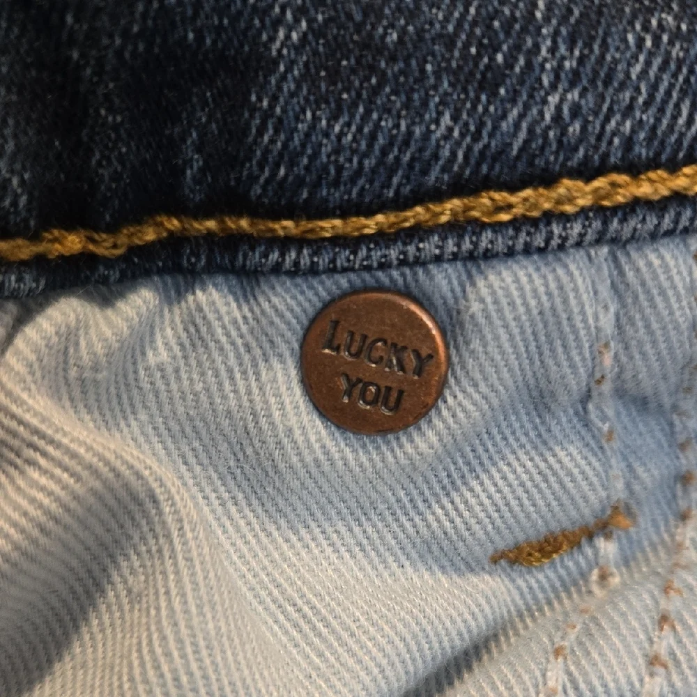 Lucky Brand‎ Women’s Jeans Size 18/20 Blue Denim 10” Rise Straight Fit - Picture 6 of 9